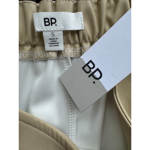 * New ~ BP. NORDSTROM ~  Faux Leather Mini Skirt With Side Slit Size S - Picture 4 of 6